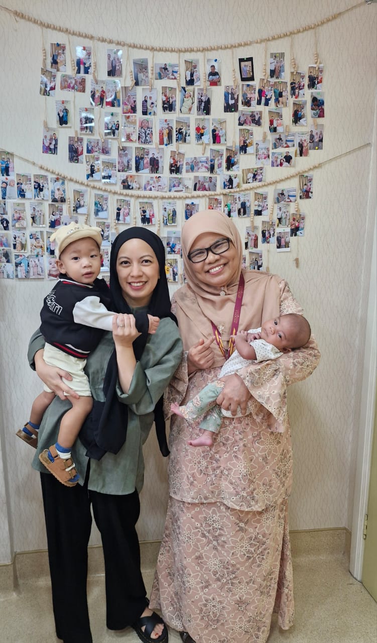A Special Moment with Dr Ridzuan Jamaluddin and Her Patients